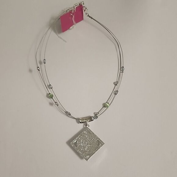 Green Stone Wire Necklace Womens Diamond Shame with Matching Earrings - Picture 5 of 6